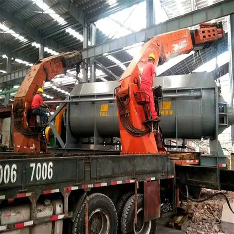 雨花台租赁随车吊时需要注意哪些事项